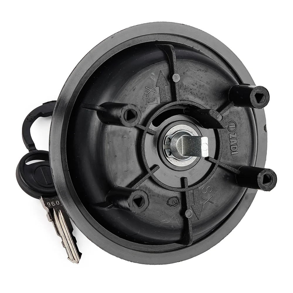 Black handle lock for caravan door with right-hand cylinder opening