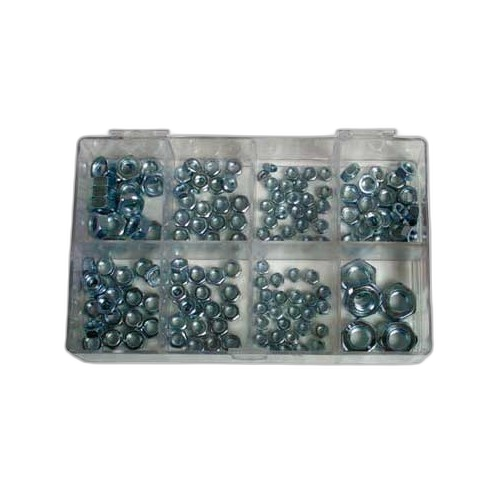 Conjunto de porcas photo